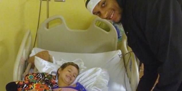 Lacey Holsworth & Adreian Payne in Hospital