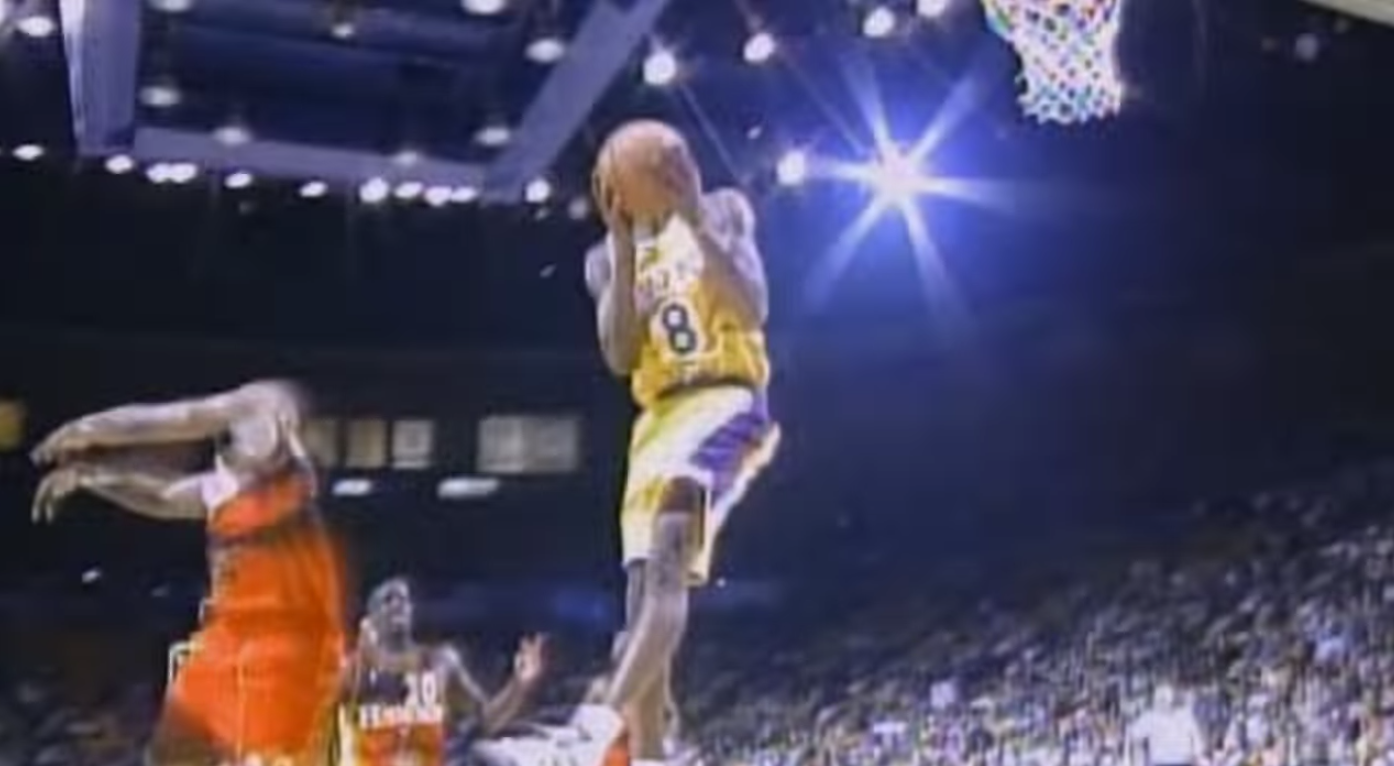 Kobe Bryant 360 Layup